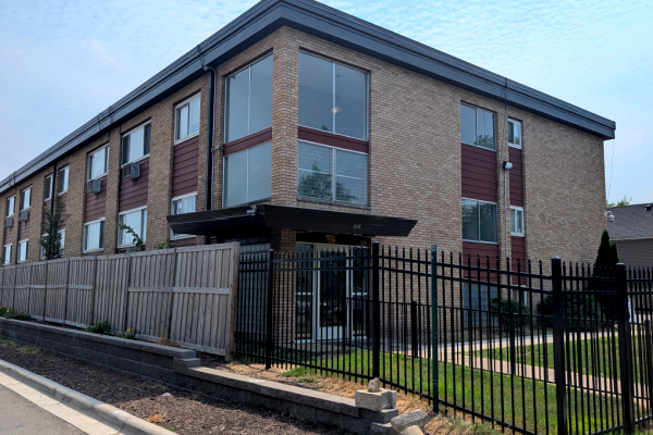 1816 Bryant -1